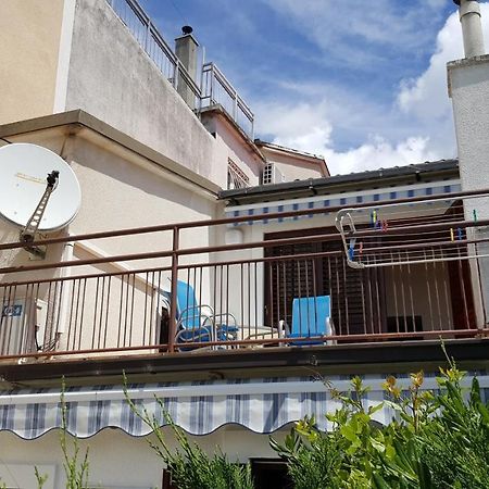 Apartments By The Sea Selce, Crikvenica - 15063 Екстериор снимка