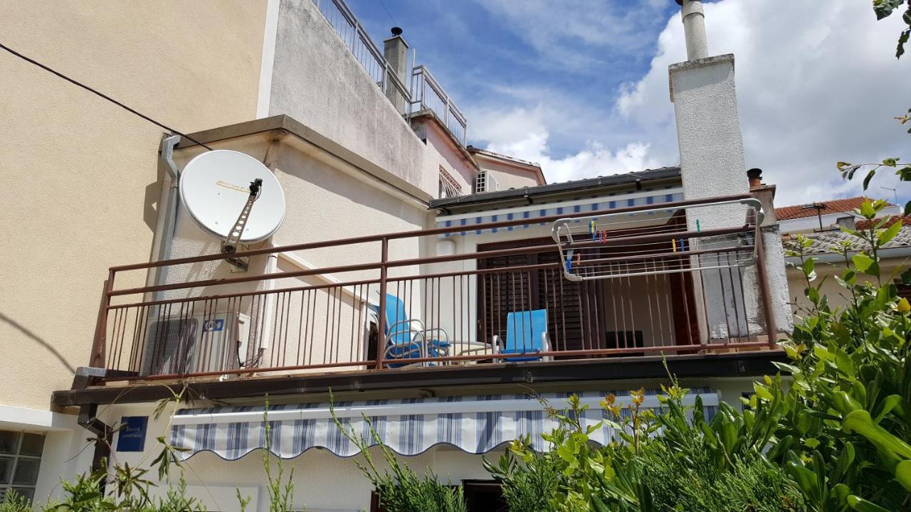 Apartments By The Sea Selce, Crikvenica - 15063 Екстериор снимка